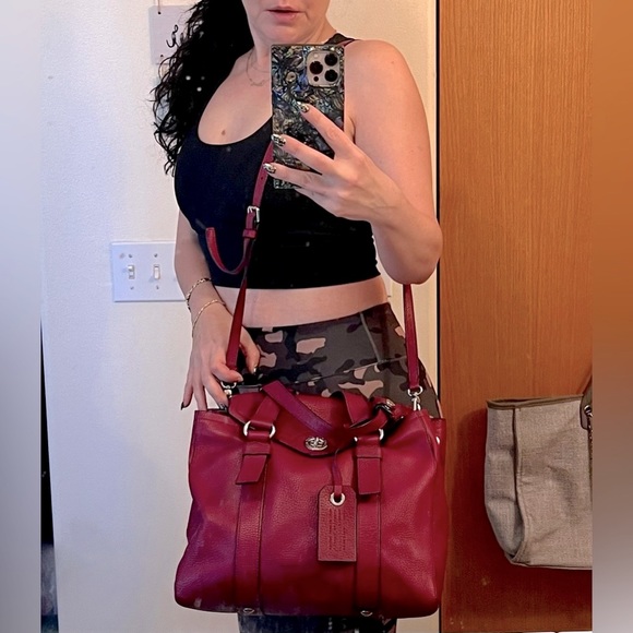 Marc by Marc Jacobs genuine red leather fashion tote, great condition - Picture 2 of 7